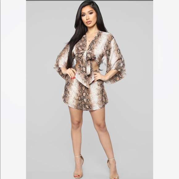 Stylish Snake Print Romper - Picture 2 of 7
